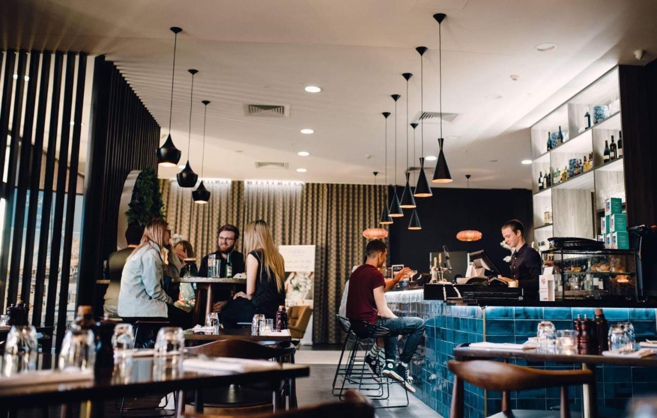 Mantra Albury Hotel Exterior photo